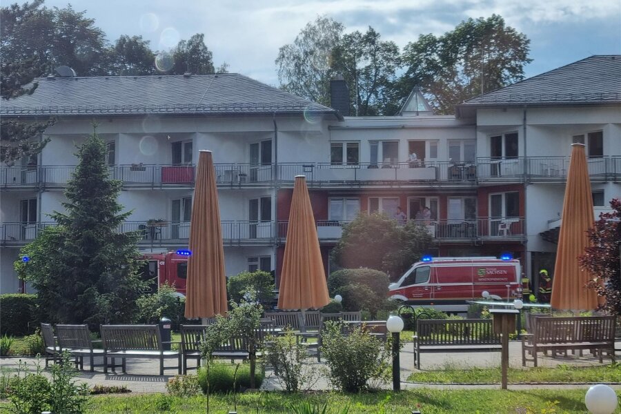 Einsatz: Feuerwehren rücken zu Pflegeheim in Frohnau aus - Im Wohnpark Louise Otto-Peters hat am Donnerstag eine Brandmeldeanlage ausgelöst.