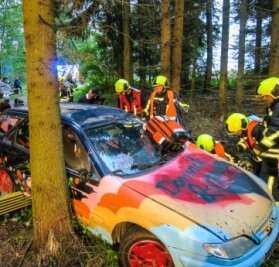 Einsatzübung mit Verletzten in Schneeberg - Zahlreiche Rettungskräfte waren an der Übung beteiligt. 