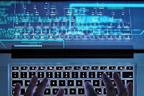 Einschreibung an TU Freiberg möglich - Die TU Bergakademie hat wegen eines mutmaßlichen Hackerangriffs ihre IT-Systeme vom Netz genommen (Symbolbild). 