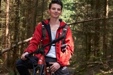 Einser-Abiturient will hoch hinaus - Mit seinem Mountainbike ist Loris Kulke gern in seiner Heimat unterwegs. 