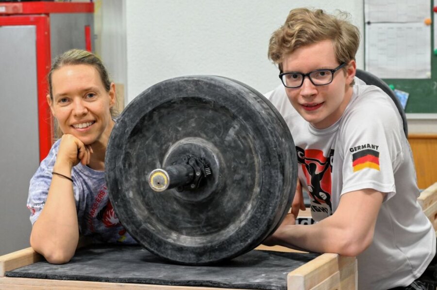 Einzigartiges Mutter-Sohn-Duo aus Chemnitz stemmt alles - Dass Anja und Ole Bellmann als Mutter und Sohn gemeinsam in der 2. Gewichtheber-Bundesliga antreten, ist deutschlandweit einzigartig. 