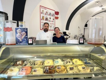 Die Inhaber des Eiscafés "Venezia" in Mittweida