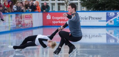 Eiskunstlauf: Chemnitzer Eiskunstlauf-Gala mit Savchenko und Massot - 