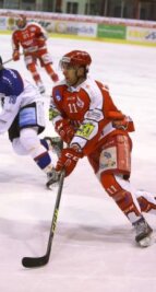Eispiraten: Höller lehnt Offerte ab - Alexander Höller trug in der Saison 2015/2016 schon einmal das Trikot der Eispiraten.