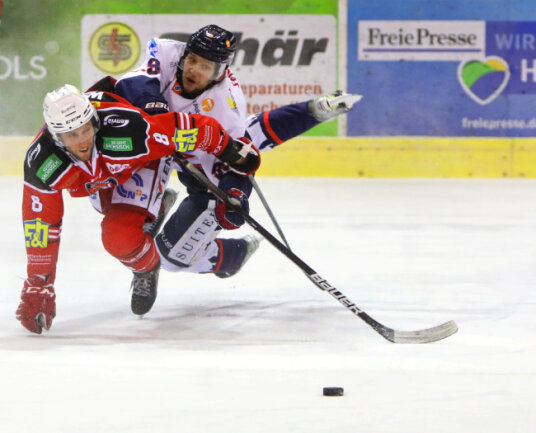Die Eispiraten Crimmitschau mussten sich den Ravensburg Towerstars mit 0:4 geschlagen geben.