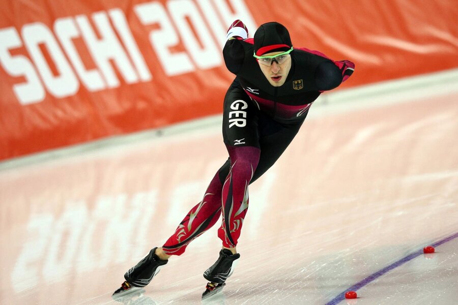 Eisschnelllauf: Rekord eines Chemnitzers fällt erst neun Jahre nach dem eigenen Karriereende - Seinen Karrierehöhepunkt erlebte Alexej Baumgärtner 2014. Da gehörte er bei den Olympischen Spielen in Sotschi zum deutschen Team und startete über die 5000 sowie die 10.000 Meter.