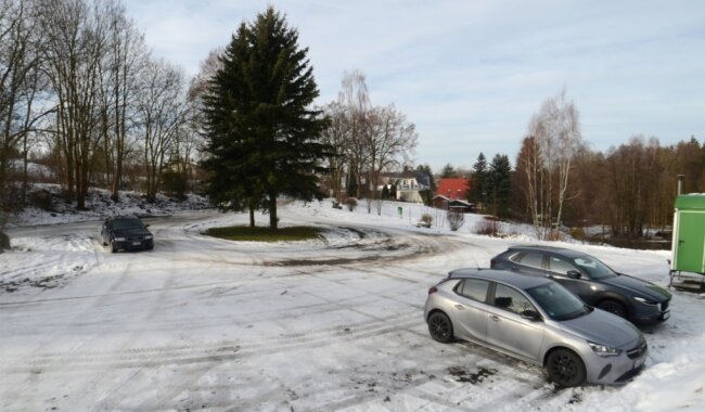 Ellefeld will künftig Stellplätze für Wohnmobile anbieten - 