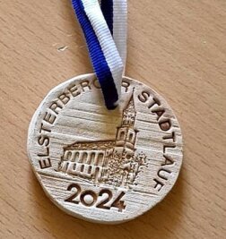 Elsterberger Stadtlauf geht in die 7. Auflage - Die Medaillen des Stadtlaufes sind handgefertigt. 