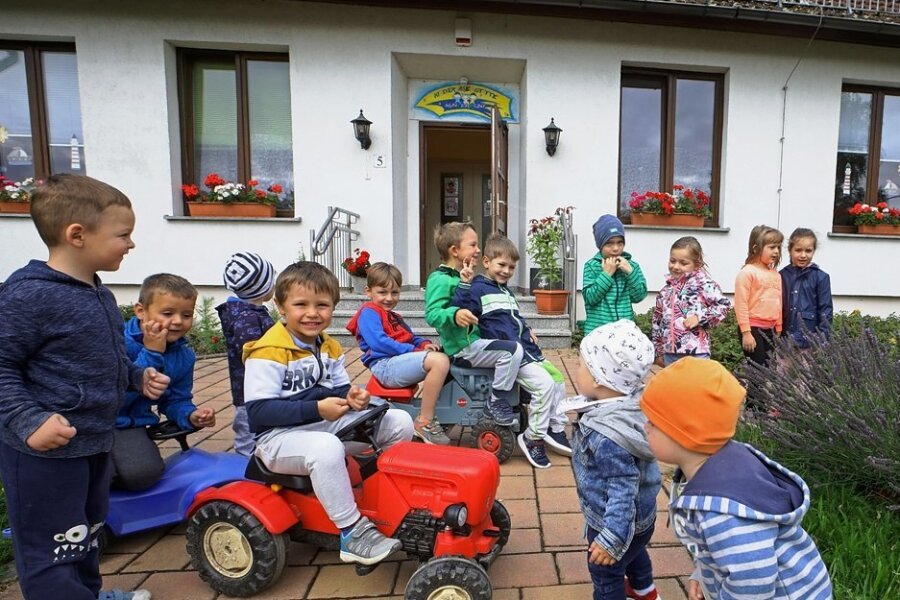 Elternbeiträge bleiben in Oberwiera weiter stabil - In der Kindertagesstätte "Kunterbunt" in Oberwiera ging es am Dienstag verfrüht-herbstlich-fröhlich zu. 