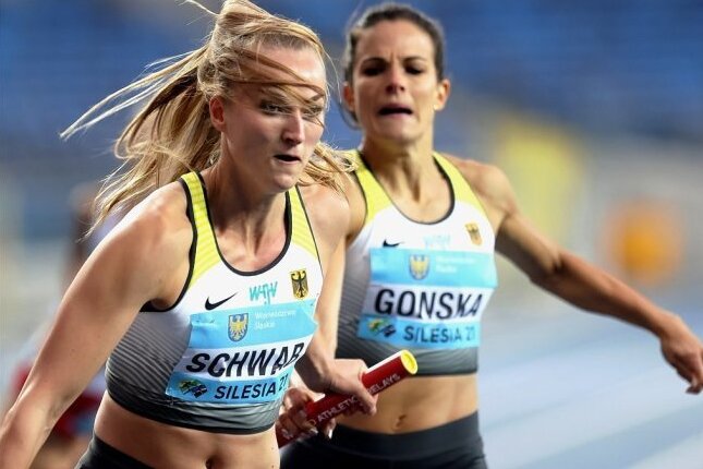 EM-Finale über 200 Meter ohne Corinna Schwab - Corinna Schwab (links) wird nicht beim 200-Meter-Finale der Leichtathletik-EM in München starten.