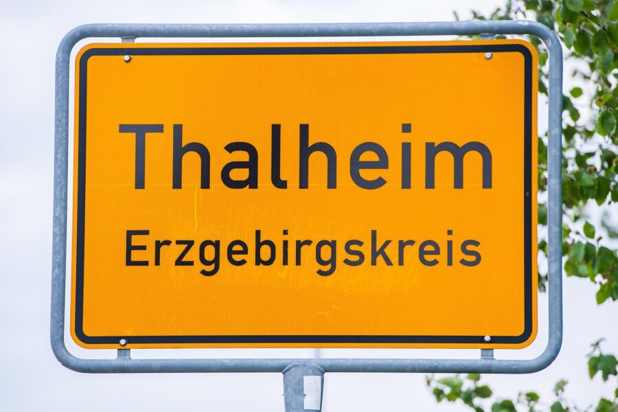 Endgültig: Erzgebirgsgemeinde beerdigt umstrittene Satzung - In Thalheim gibt es jetzt eine städtische Satzung weniger.