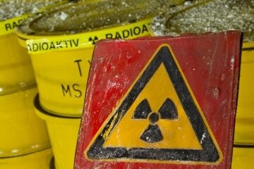 Endlager für Atommüll: Kirchberger sind in Sorge - Gelbe Fässer für Atommüll - wo sollen sie ab 2050 endgelagert werden? In Sachsen sind etliche Gebiete ins Visier geraten. 