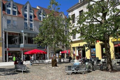 Endspurt im Crimmitschauer Innenstadtausbau - Nach der Herren- und Salzgasse wurde in den Vorjahren auch der Taubenmarkt neu gepflastert. 