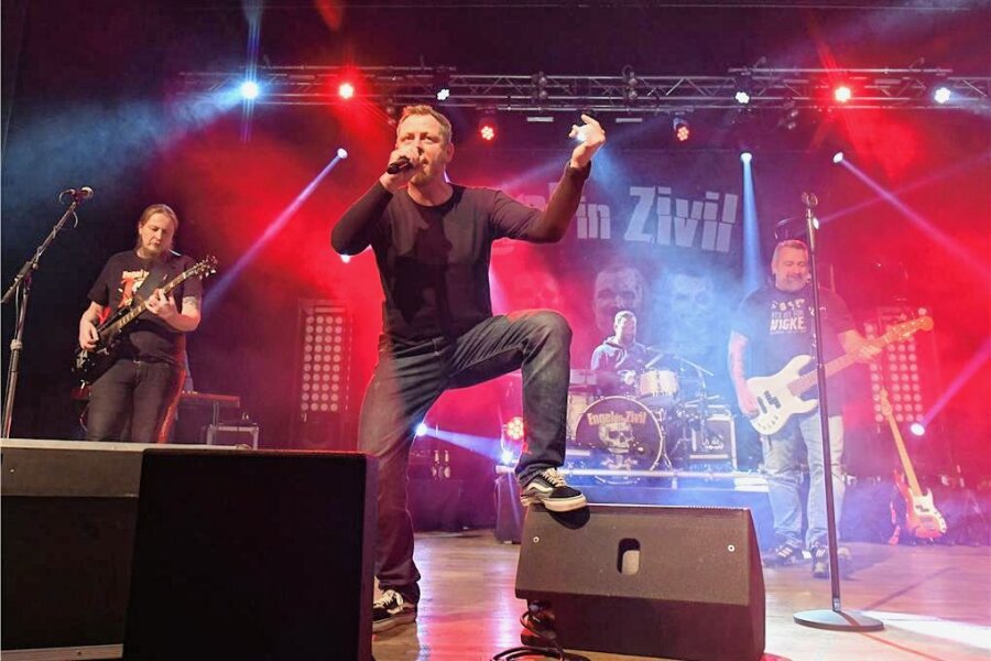 „Engel in Zivil“ rocken den Schlachthof - Die Band „Engel in Zivil“ ist am Freitag in Stollberg zu erleben.