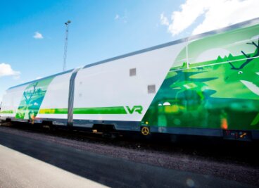 Entspannter mit dem Auto reisen - auf der Schiene - Auch die finnische Bahn VR bietet Autozugverbindungen an.