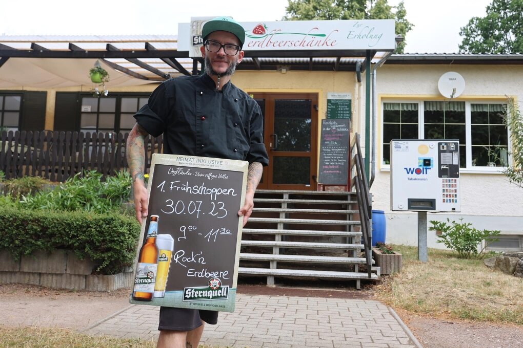 „Erdbeerschänke“ in Wilkau Wirt Ronald Otto vom Start am