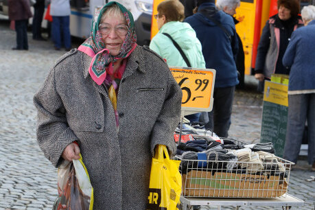 "Erika" mischt den Wochenmarkt auf - Hannelore Rößler (80) besuchte als "Erika" den Hohenstein-Ernstthaler Wochenmarkt. 