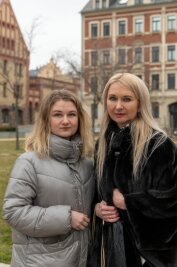 Erlauer Familie bangt um Angehörige - Nataliya Schreiber-Tereshchenko mit Tochter Nataliya in Mittweida. Beide sorgen sich um ihre Freunde und Familienangehörigen. 