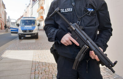Ermittlungen: Polizei-Maschinenpistole in Riesa verschwunden - In Riesa ist eine Maschinenpistole MP5 des Herstellers Heckler & Koch abhandengekommen.