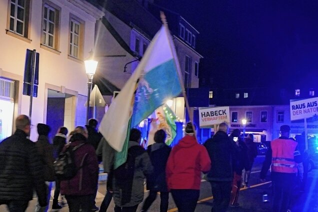 Erneut Proteste im Erzgebirge - Aufzug in Zschopau.