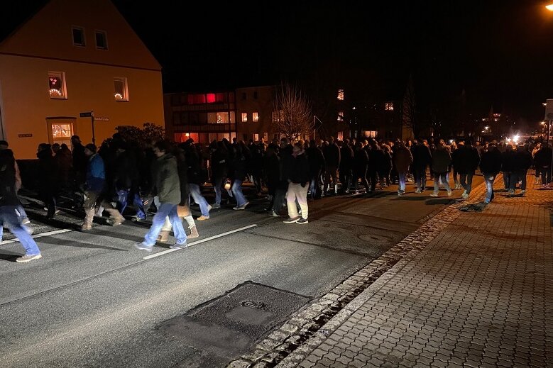 Erneut Protestzug gegen die Corona-Maßnahmen in Zwönitz und Stollberg