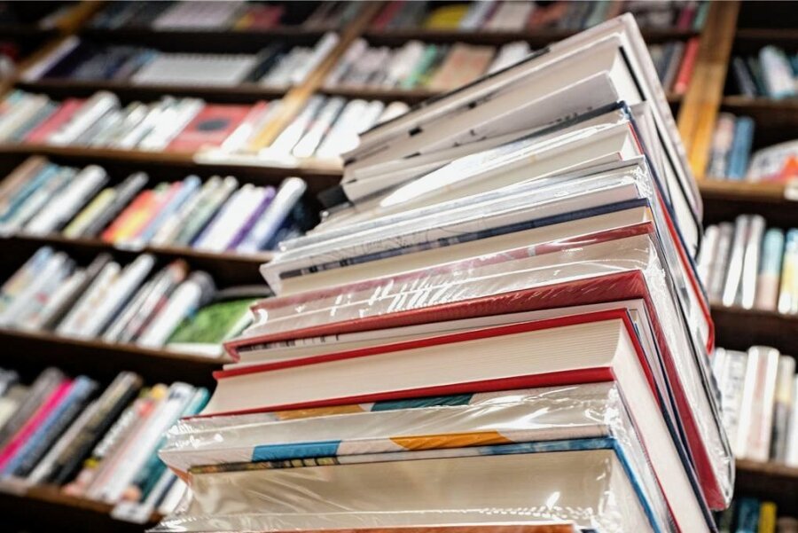 Erneut werden der Polizei Betrugsfälle mit überteuerten Büchern gemeldet - Derzeit versuchen Betrüger mit Tricks und Kniffen überteuerte Bücher zu verkaufen (Symbolfoto). 