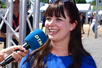 Motorsportlerin Sophie Hofmann - inzwischen eine gefragte Interview-Partnerin. 