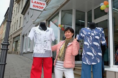 Erster neuer Laden in Reichenbach nach Ende der Maskenpflicht - Den Lanny Shop, benannt nach ihrer Tochter, hat Nguyen Tran in dieser Woche in Reichenbach, Am Graben 7, eröffnet. 