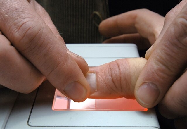 Erstmals Fingerabdruck-Scanner in Gefängnissen eingeführt - 