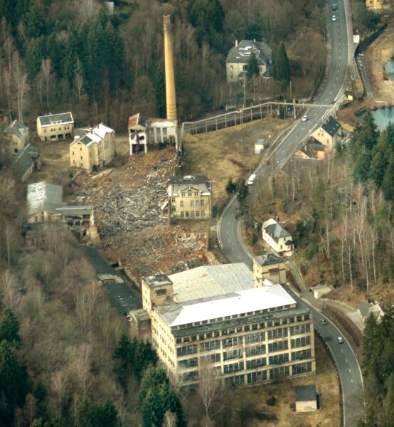 Erwerb birgt unklare Risiken - 
              <p class="artikelinhalt">Eine Luftbildaufnahme der ehemaligen Filztuchfabrik in Rodewisch. </p>
            