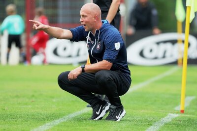 Erzgebirge-Aue-Trainer Timo Rost: "Wir dürfen nicht von einer Kackliga sprechen" - Der Druck wächst: Timo Rost braucht zügige Erfolge mit dem FC Erzgebirge. 