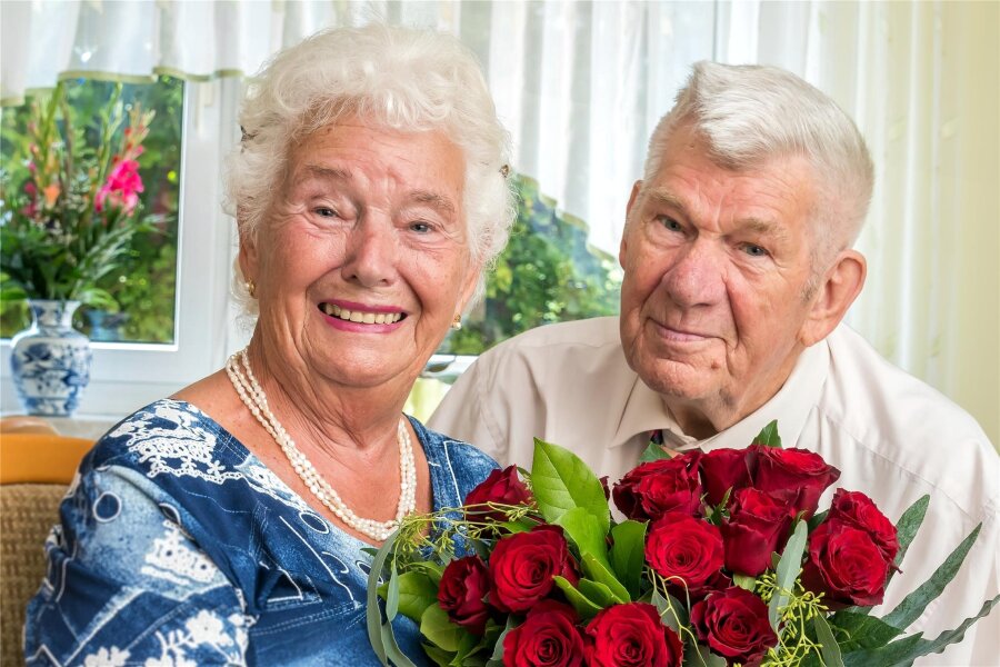 Erzgebirge: Liebe auf den ersten Blick hält seit 65 Jahren - Vera und Gerhard Dorow haben am 23. August ihre Eiserne Hochzeit gefeiert.