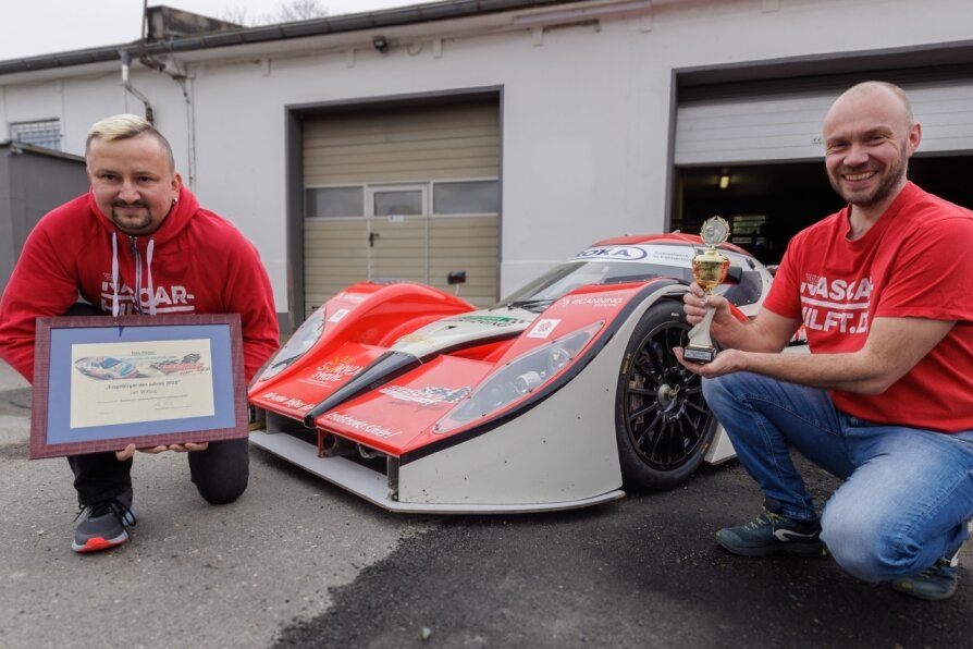 Erzgebirger des Jahres gibt Gas - Jan Wätzig will für einen guten Zweck Autorennen auf dem Lausitzring fahren. 