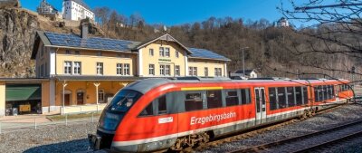 Erzgebirgsbahn soll Strecken nun doch länger betreiben - Die Erzgebirgsbahn soll über 2024 hinaus weiter auf den drei verbliebenen Strecken im Kreis verkehren. Das Unternehmen plant in den nächsten Jahren weitere Millioneninvestitionen.