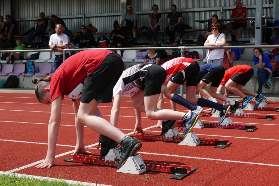 Erzgebirgsmeeting dient als Bühne für den Leichtathletik-Nachwuchs - Gut 280 überwiegend junge Sportler stehen für das 7. Erzgebirgsmeeting in den Startlöchern.