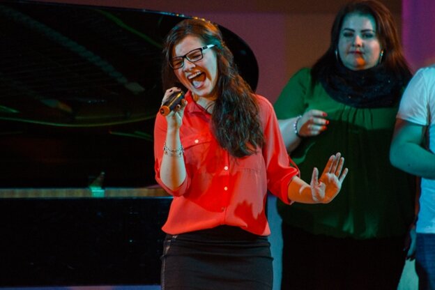 Erzi-Star 2013: 17-Jährige gewinnt Gesangswettbewerb - Vanessa Louise Winkler hat es geschafft: Sie setzte sich gegen neun weitere Finalisten durch . 