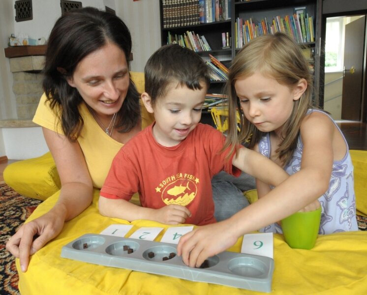 Florian und Klara Montessori-Kinder