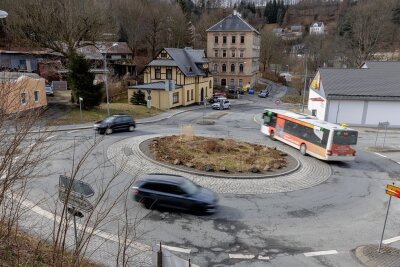 Es geht los: B 101 in Annaberg-Buchholz für anderthalb Jahre dicht - Der Kreisverkehr wird zwischenzeitlich ganz verschwinden. 