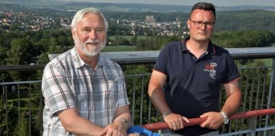 "Es ist kein Verein für Nörgler" - Ex-Stadtoberhaupt Wolfgang Sedner (l.) und Alexander Illing haben noch immer väterliche Gefühle für die Stadt. 