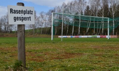 "Es wird viel geredet, aber am Ende kommt nichts raus" - So wie in Krumhermersdorf sieht es seit Wochen auf vielen Fußballplätzen des Erzgebirges aus. Nun hoffen alle, dass sich dies bald ändert. 