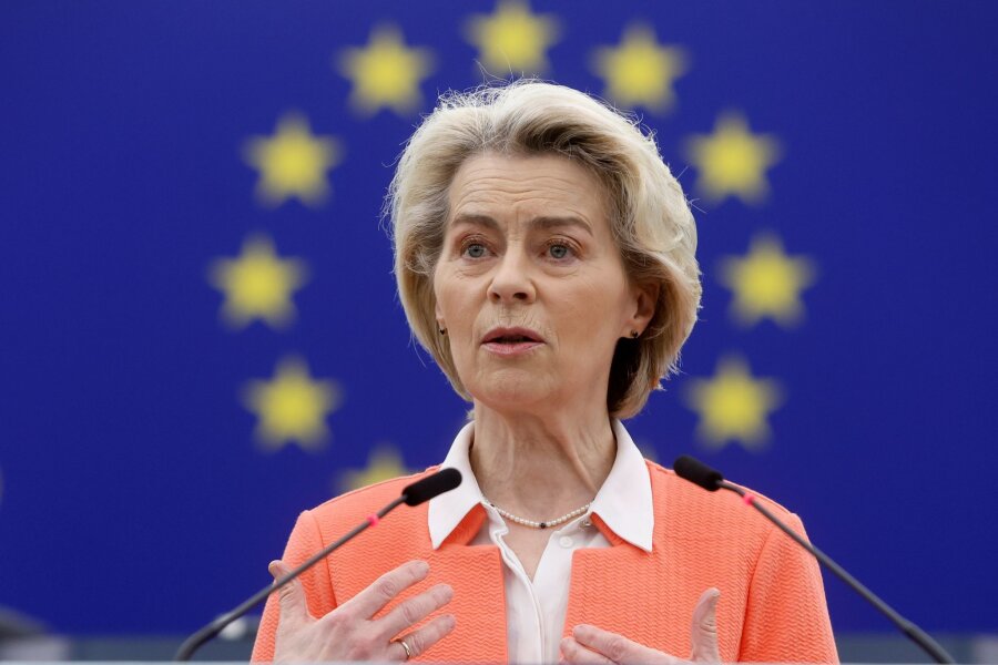 EU bereitet höhere Zölle auf russisches Getreide vor - Die EU-Kommission will nach Angaben von Kommissionspräsidentin Ursula von der Leyen höhere Zölle auf russisches Getreide vorbereiten.