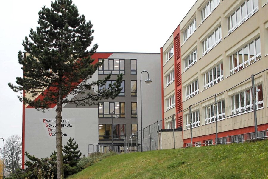 Evangelisches Schulzentrum lädt zu zwei Tagen der offenen Tür - Das Evangelische Schulzentrum lädt am Samstag, 10 bis 13 Uhr in Schöneck zum Tag der offenen Tür.