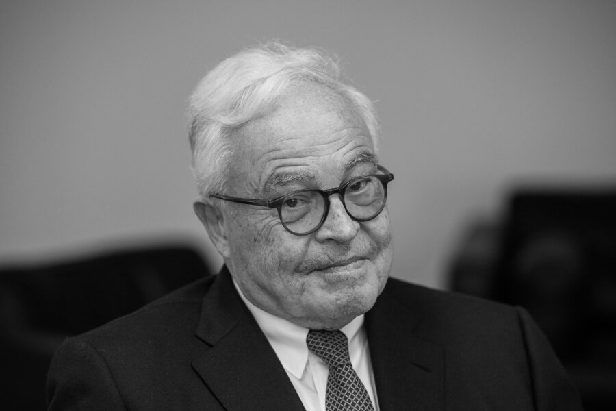 Ex-Deutsche-Bank-Chef Breuer gestorben - Rolf Breuer ist tot. Der frühere Vorstandsvorsitzende der Deutschen Bank starb im Alter von 86 Jahren.