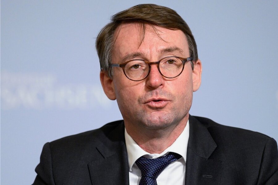 Ex-Innenminister Wöller tritt auch als Abgeordneter ab - 