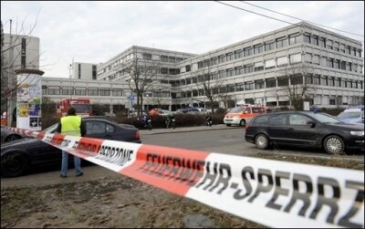 Ex-Schüler tötet Lehrer an Berufsschule in Ludwigshafen - Ein früherer Schüler hat an einer Berufsschule in Ludwigshafen einen 58-jährigen Lehrer getötet. Als Motiv für die Tat gab er an, schlechte Noten von dem Pädagogen bekommen zu haben.