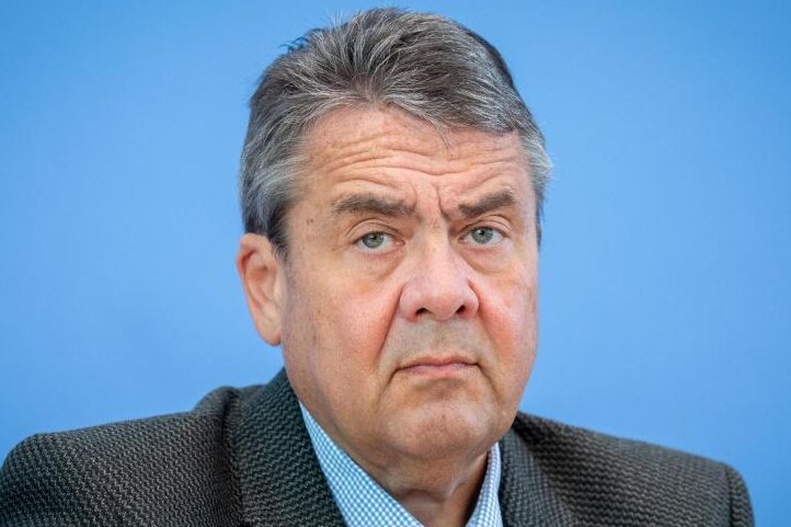 Der SPD habe eszuletzt an Klarheit und Eindeutigkeit gefehlt - das beklagte am Dienstag Ex-SPD-Chef Sigmar Gabriel in Chemnitz.