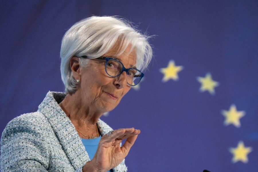 EZB-Präsidentin dämpft Erwartung an weitere Zinssenkungen - EZB-Präsidentin Christine Lagarde dämpft die Erwartung an weitere Zinssenkungen vorerst.
