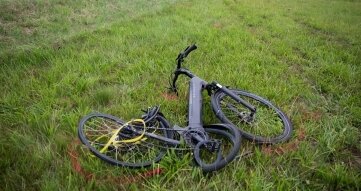 Fahrerin eines Pedelec tödlich verletzt - Eine E-Bike-Fahrerin kam am Sonntagabend bei einem Unfall nahe Helbigsdorf ums Leben.