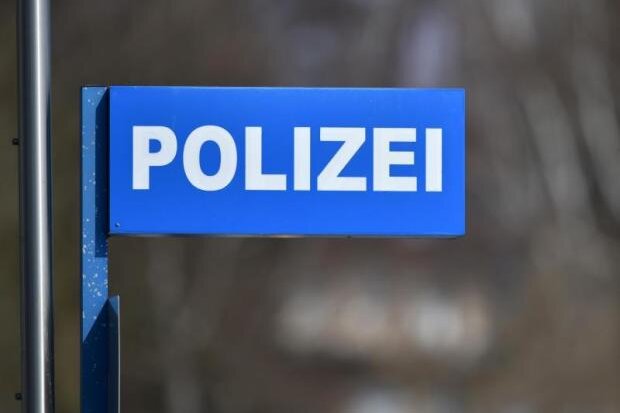 Fahrkartenautomat gesprengt - Polizei sucht Zeugen - 