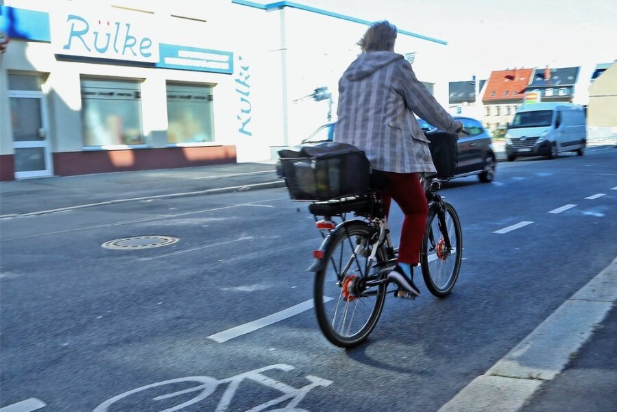 Fahrradklima-Test: Zu wenig Glauchauer sind dabei - Radfahren, wie hier auf der Auestraße, wird in Glauchau oft als gefährlich eingeschätzt.